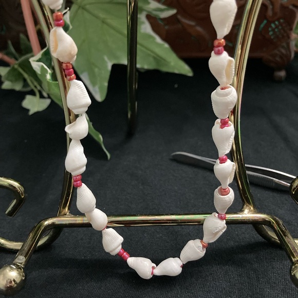 Seashell Choker With Red Beads Accents - Picture 2 of 7